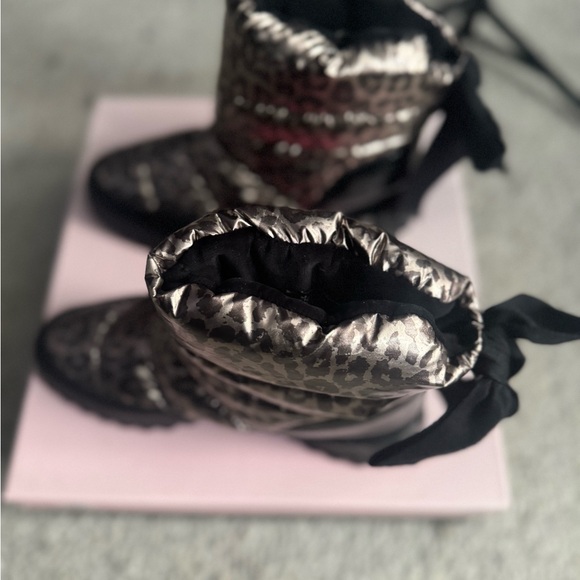 Kate Spade Animal Print Boots with Black Accents - Picture 4 of 6
